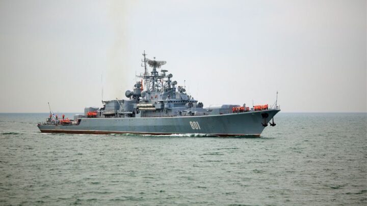 Askeri deniz araçları – savaş gemisi, fırkateyn, destroyer ve uçak gemisi türleri